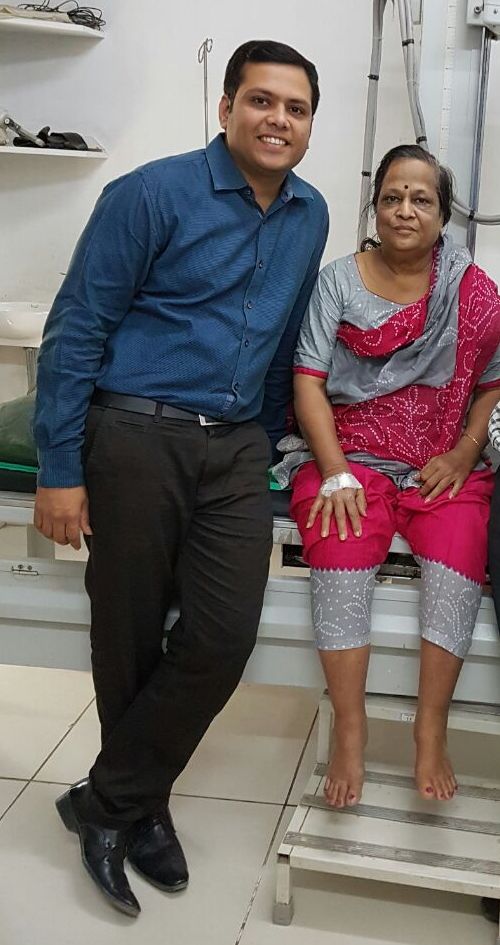Knee replacement case 77